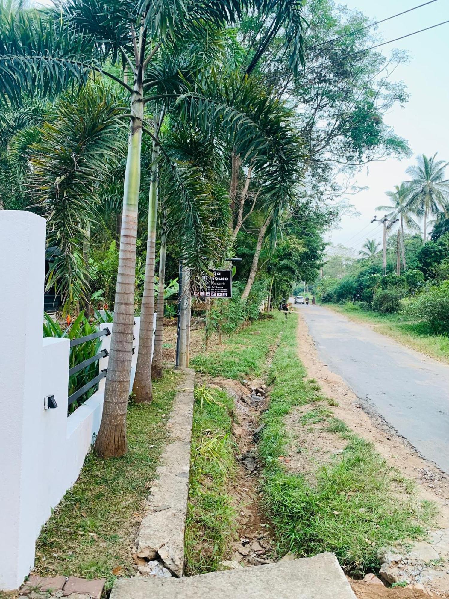Chill House Safari Resort Udawalawe Exterior photo