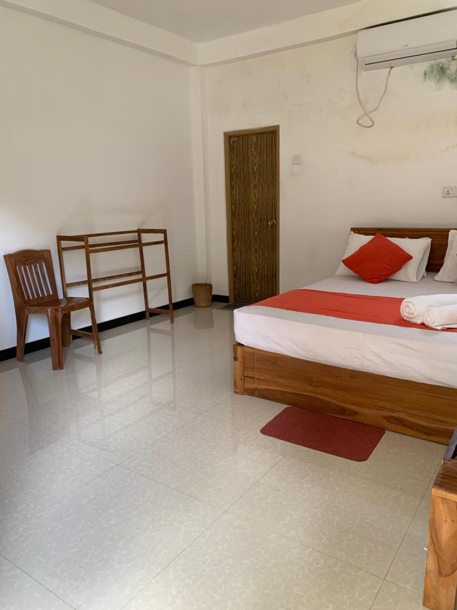 Chill House Safari Resort Udawalawe Exterior photo