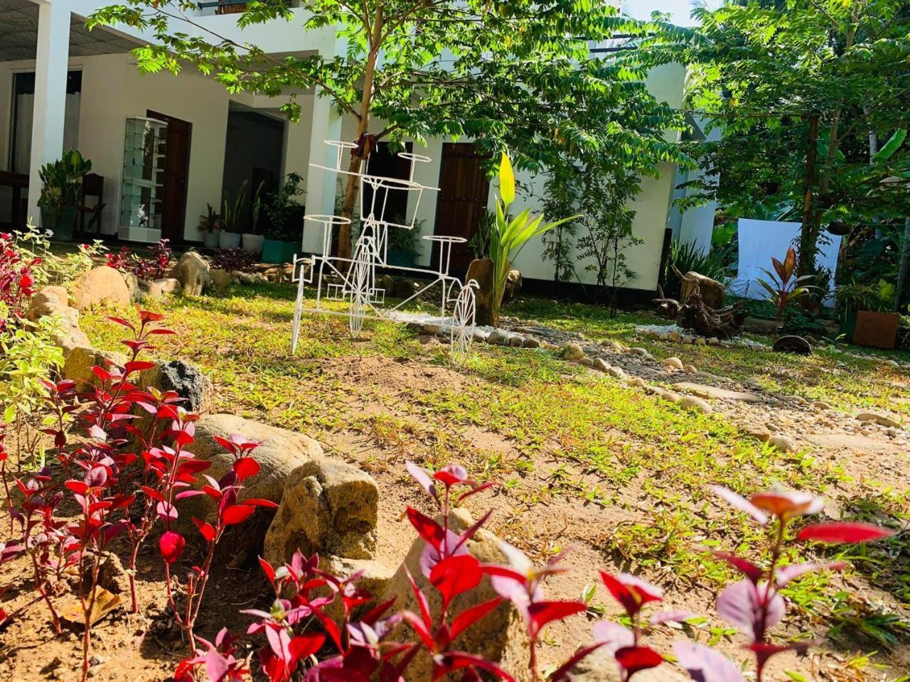 Chill House Safari Resort Udawalawe Exterior photo